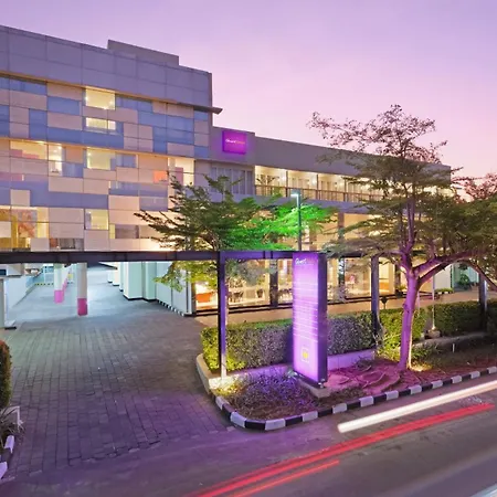 Quest Hotel Simpang Lima - Semarang By Aston-2